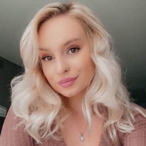 Meet your Posher, Clara